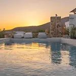 Villa Revery & House *
