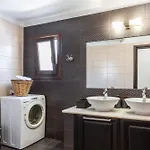 Villa Revery & House Chora