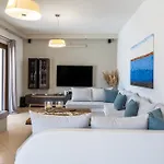 Revery & House Villa *