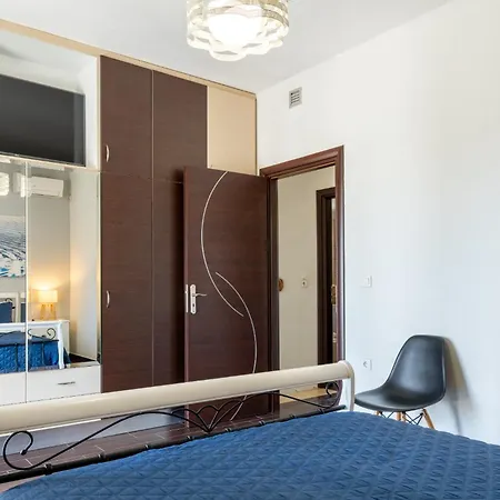 Revery & House Villa *